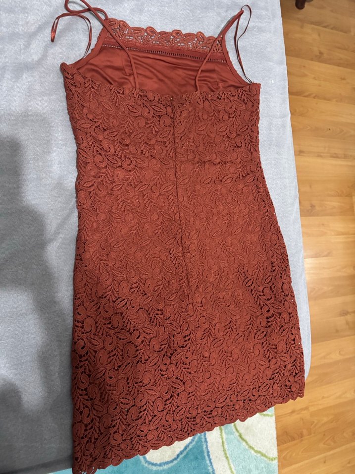 Mango Dantel Detaylı Kahverengi Midi Elbise - Görsel 5