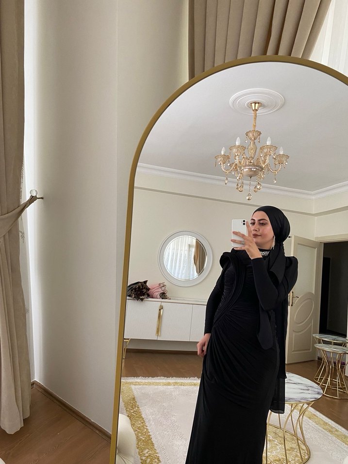 Uzun Siyah Drapeli Gotik Abiye Elbise - Görsel 3