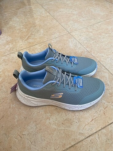 SKECHERS KADIN SPOR AYAKKABISI