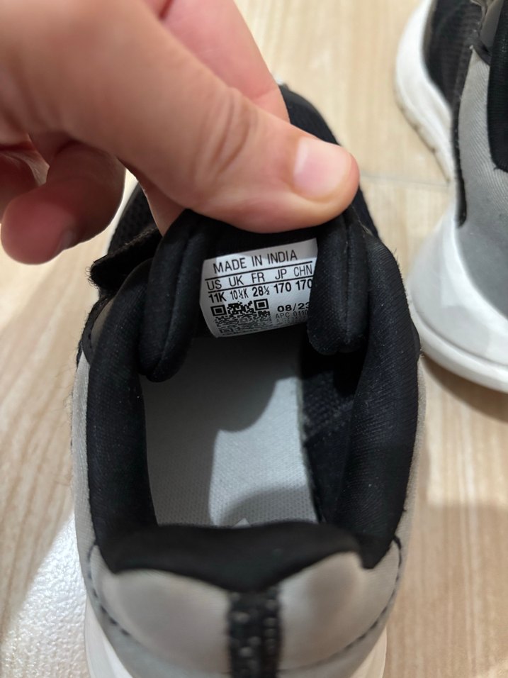 Erkek Çocuk Siyah Cırtlı Sneakers - Görsel 4