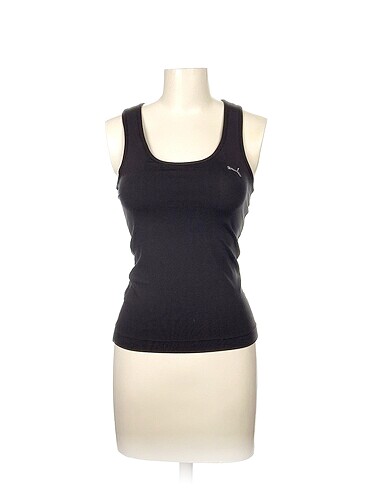 Pull and Bear T-shirt %70 İndirimli.