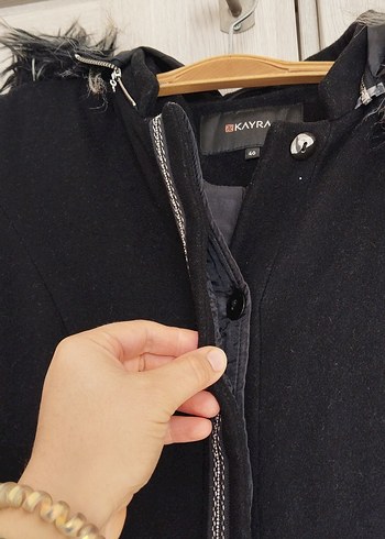 Kürk Detaylı Siyah Uzun Kadın Kaşe Kaban - Görsel 2