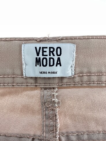 27 Beden çeşitli Renk Vero Moda Jean / Kot %70 İndirimli.