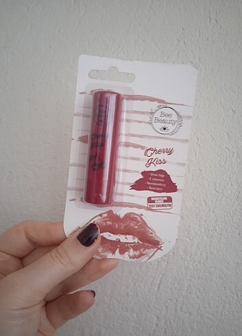 Bee beauty lipbalm