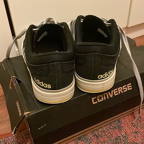 42 Beden Orijinal adidas ayakkabı