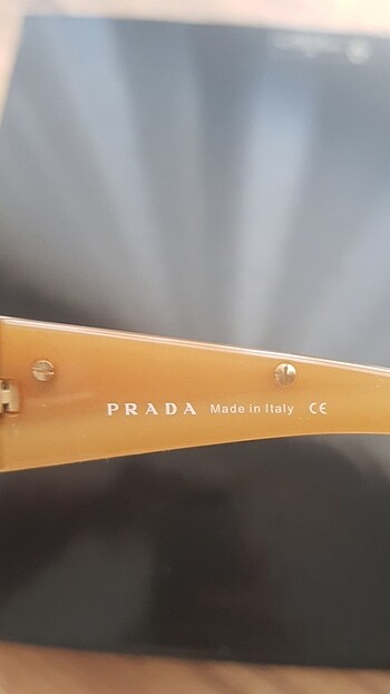  Beden Prada