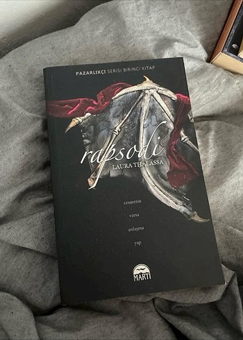 Rapsodi - Laura Thalassa