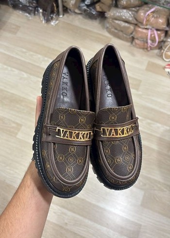 Kahverengi Yılan Desenli Deri Kadın Loafer