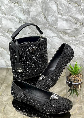 Prada Siyah Taşlı Dolgu Topuklu Kadın Ayakkabı