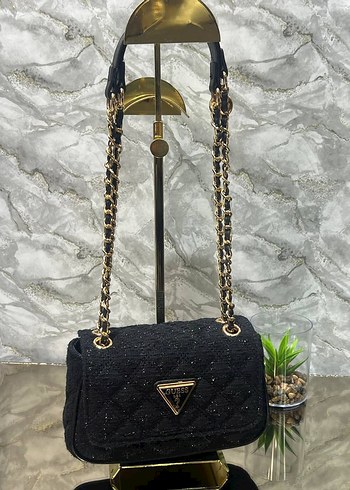 gues Siyah Zincir Detaylı Kadın Çanta - Görsel 3