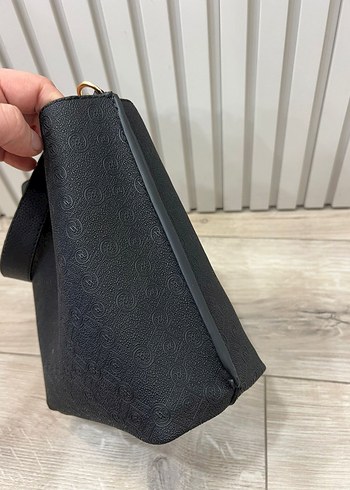 Zincir Detaylı Siyah Deri Vakko Çanta - Görsel 4