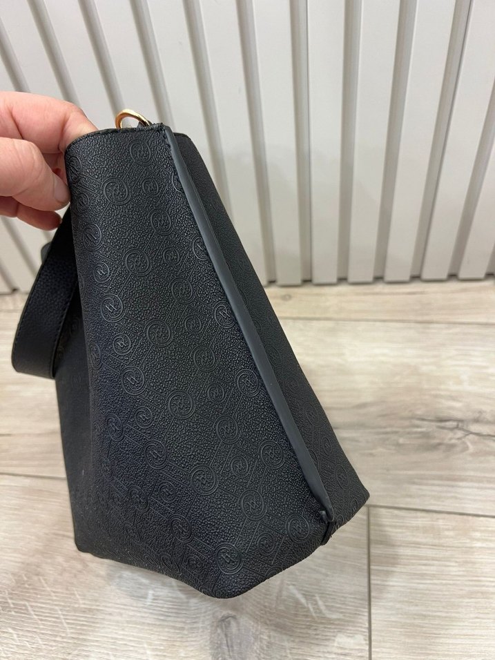 Zincir Detaylı Siyah Deri Vakko Çanta - Görsel 4