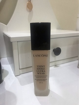 Lancome teint idole ultra wear fondöten
