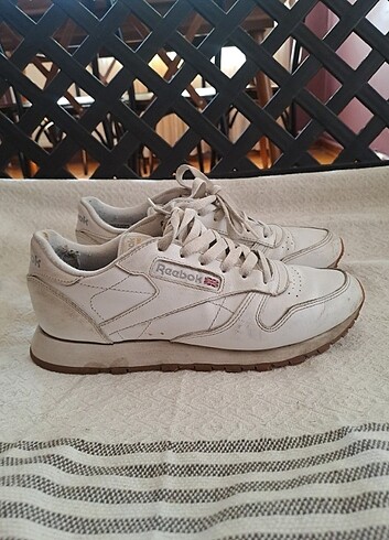 37,5 Beden reebok sneaker 