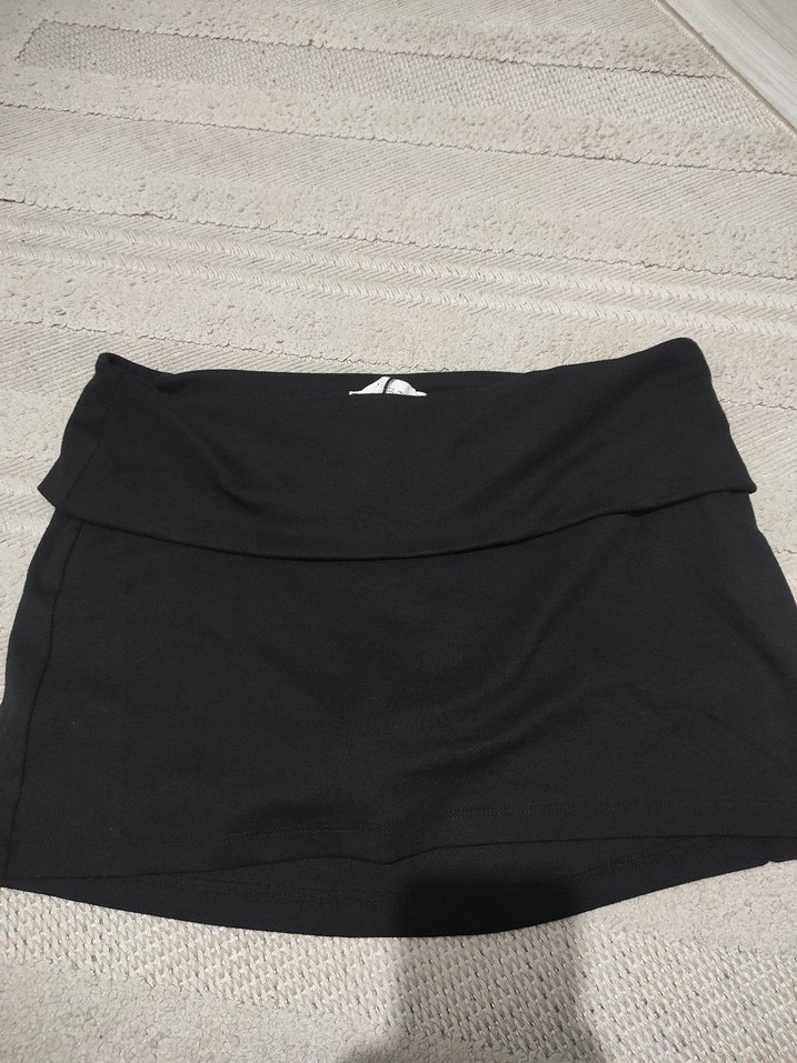 Siyah Mini katlamalı etek - Görsel 2