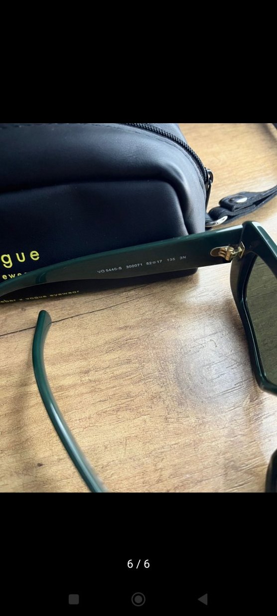 Vogue Koyu Yeşil Minimalist Kadın Güneş Gözlüğü - Görsel 2