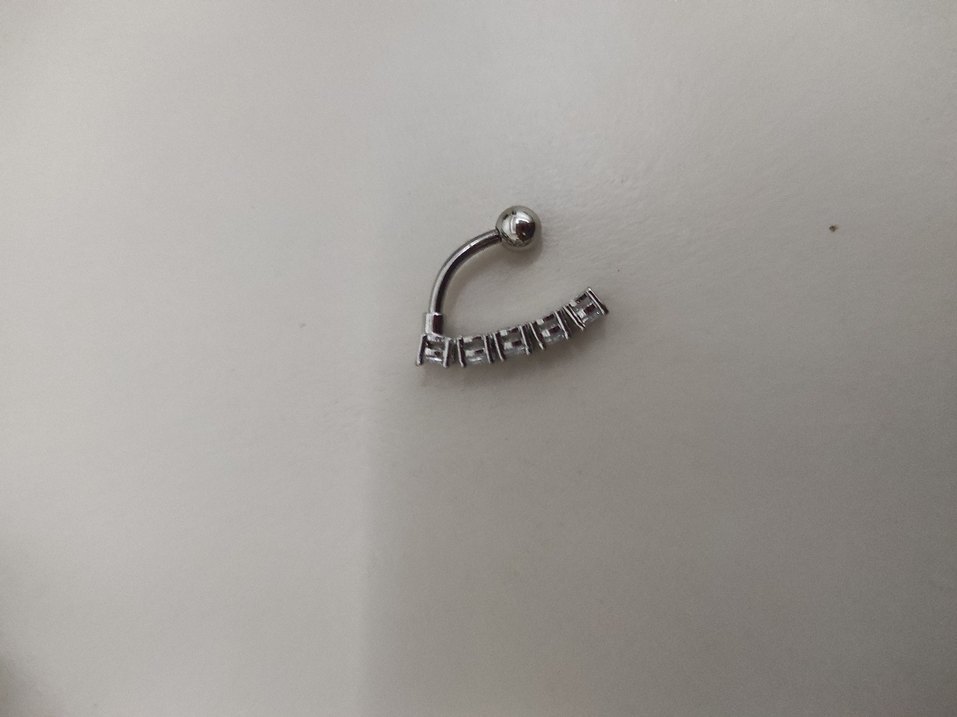 Kadın Parlak Taşlı göbek piercing - Görsel 2