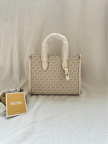 Beden Michael Kors