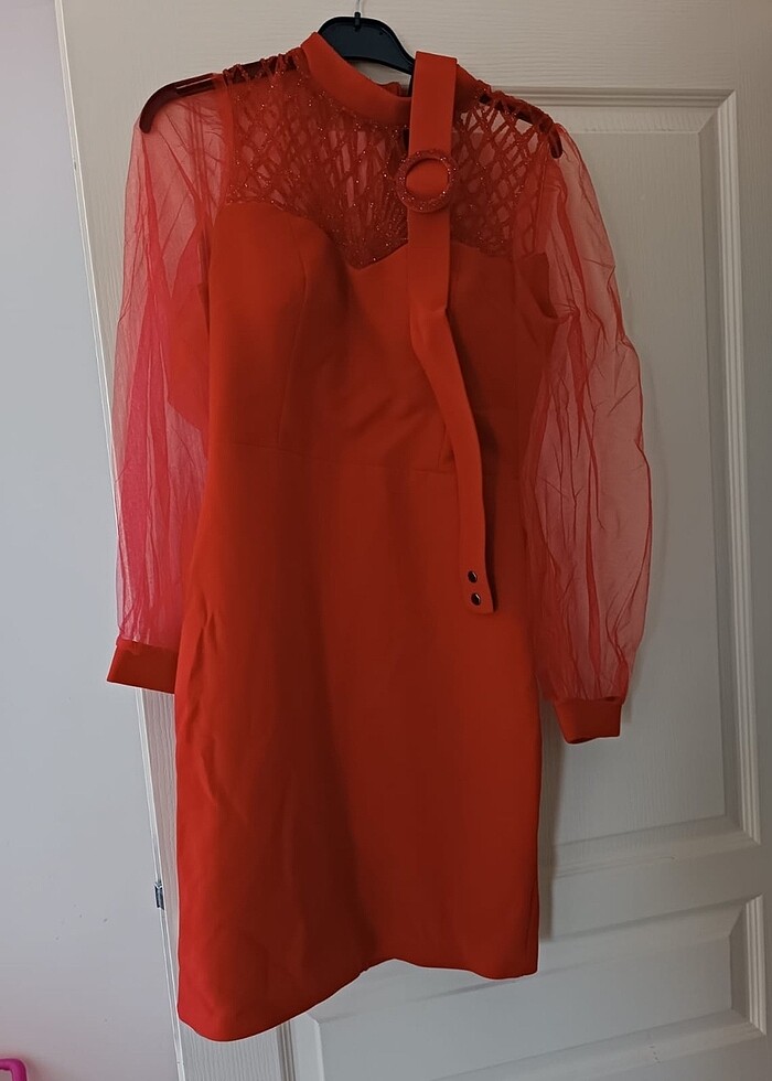 Kırmızı midi elbise - Görsel 2