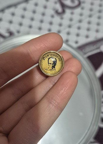 Altın Renkli Atatürk Rozeti - Görsel 2