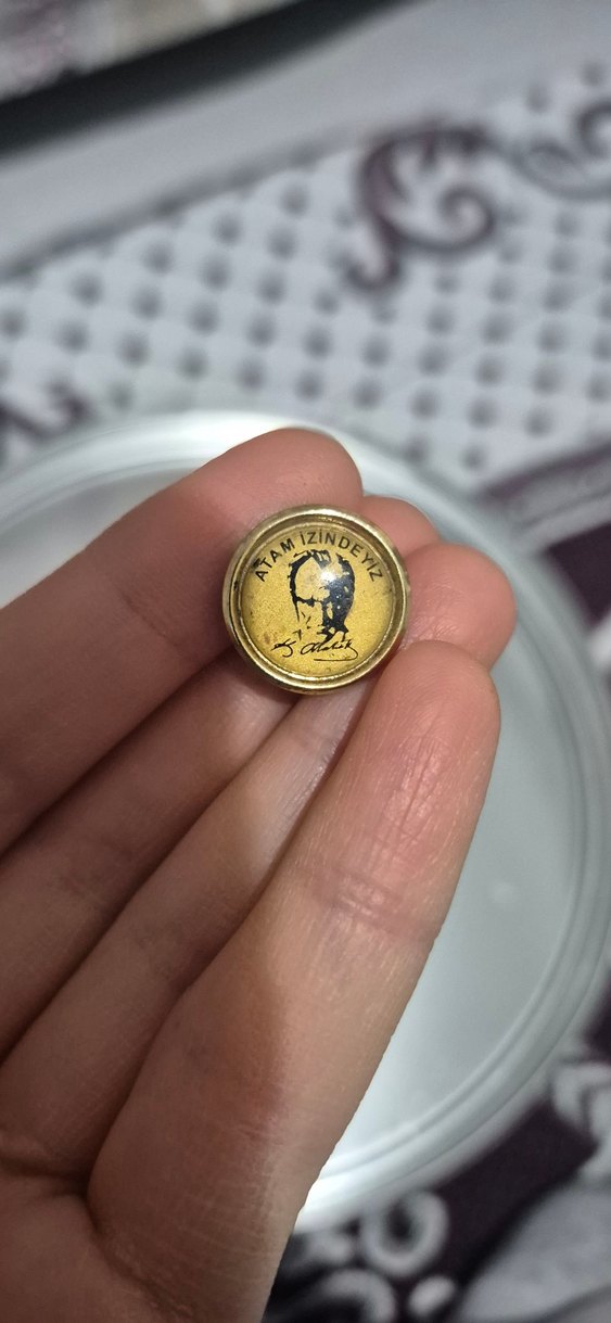 Altın Renkli Atatürk Rozeti - Görsel 5