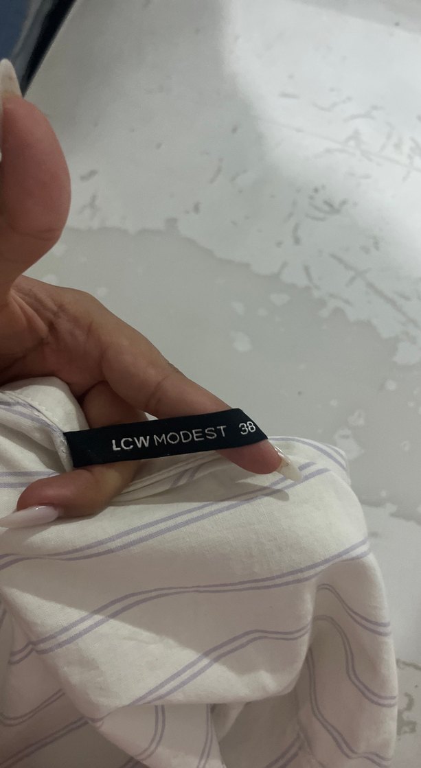 Beyaz Keten Uzun Drapeli Kadın Gömlek lcw - Görsel 4