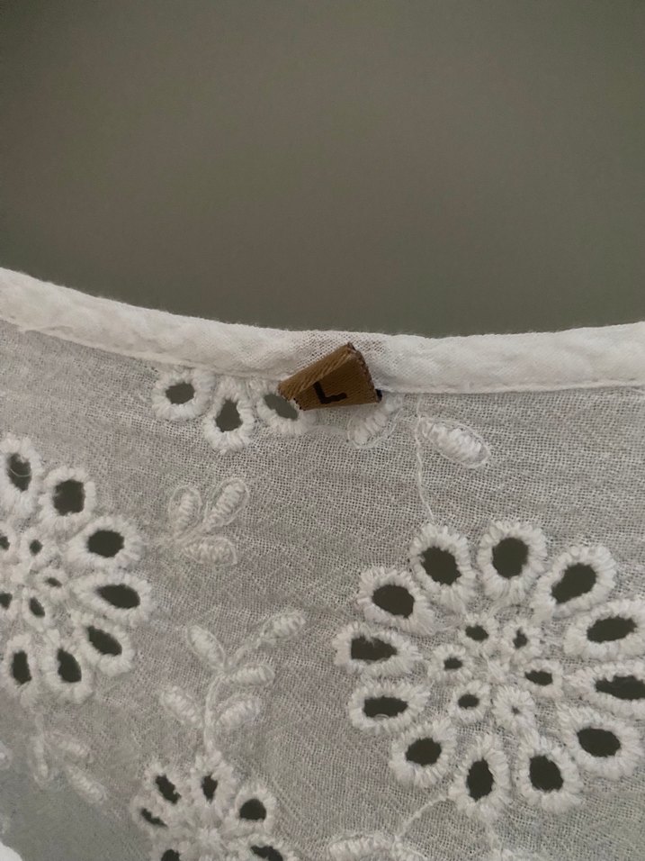 Dantel Detaylı Beyaz yumuşak elbise - Görsel 2