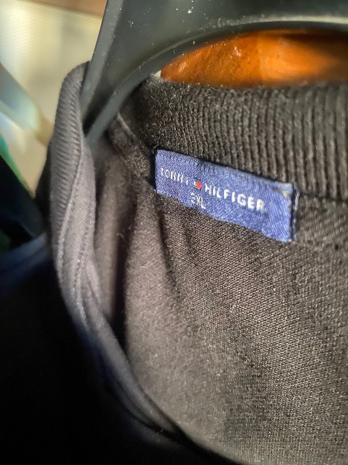 Düğmeli Siyah Polo Yaka Midi Elbise - Görsel 2