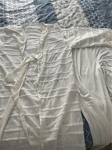 m Beden beyaz Renk Loğusa pijama takımı 3 lü