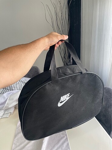 Nike valiz çanta