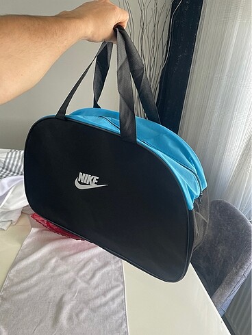 Nike valiz çanta