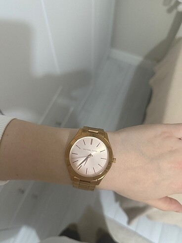 Michael Kors Kutusuyla gönderilecektir