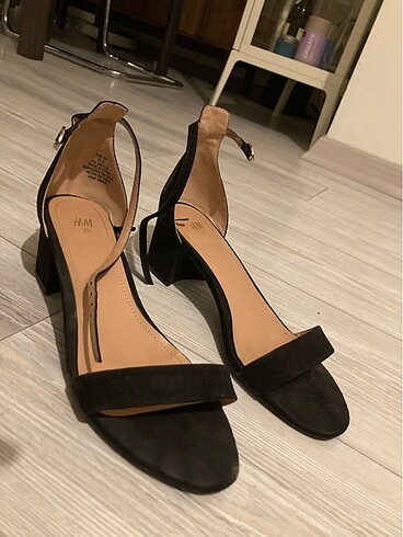 39 Beden siyah Renk Topuklu sandalet