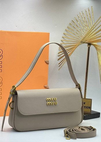  Beden Miu Miu Gold Deri Kadın Çanta