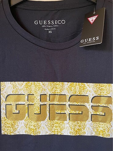 Guess Guess Tshirt