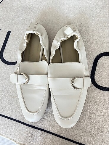 Lutvelizade babet loafer
