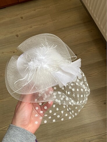 Nikah saç süsü ve eldiven