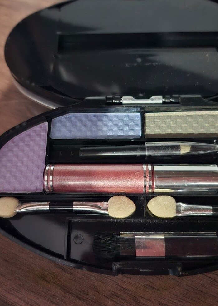 Ruby Rose Aynalı 3 Katlı Far Seti - Görsel 2