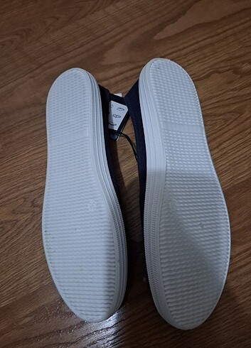 Etiketli Günlük Bez Ayakkabı - Görsel 3