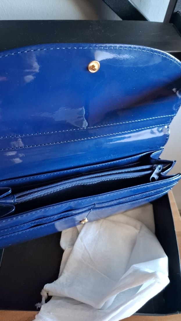 IPEKYOL Parlak Mavi Deri Cüzdan - Görsel 3