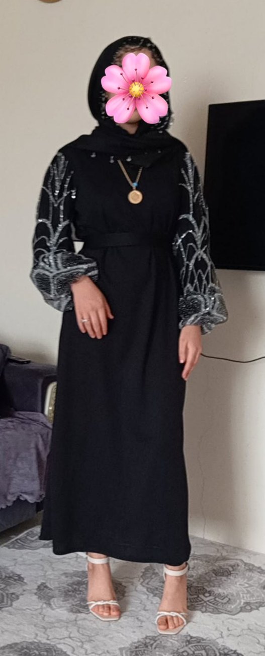 Uzun Kollu Siyah Nakışlı Gotik elbise - Görsel 4