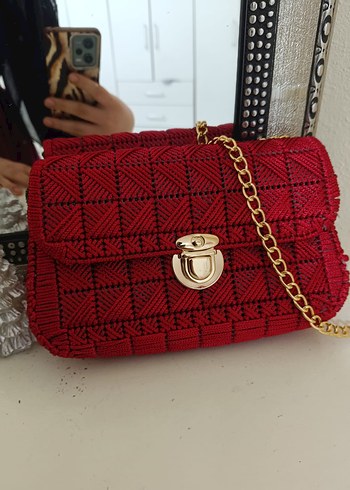 Zincir Detaylı Kırmızı Kadın Çanta - Görsel 2