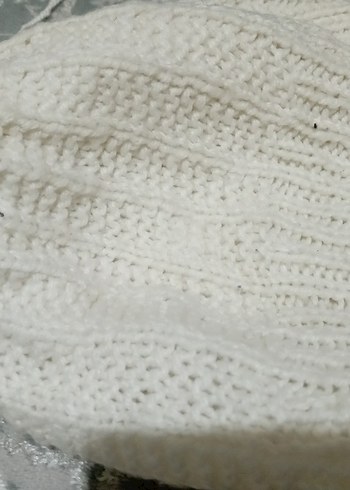 Çocuk Beyaz Örgü Bere ve Atkı Seti - Görsel 5