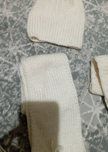 Çocuk Beyaz Örgü Bere ve Atkı Seti - Görsel 3