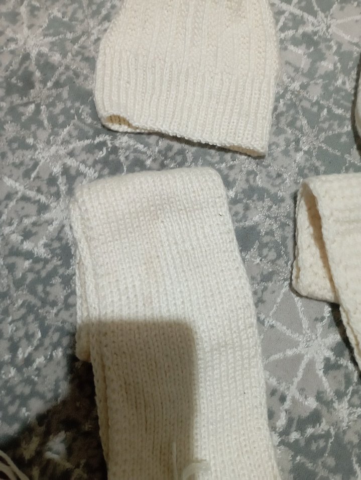 Çocuk Beyaz Örgü Bere ve Atkı Seti - Görsel 3