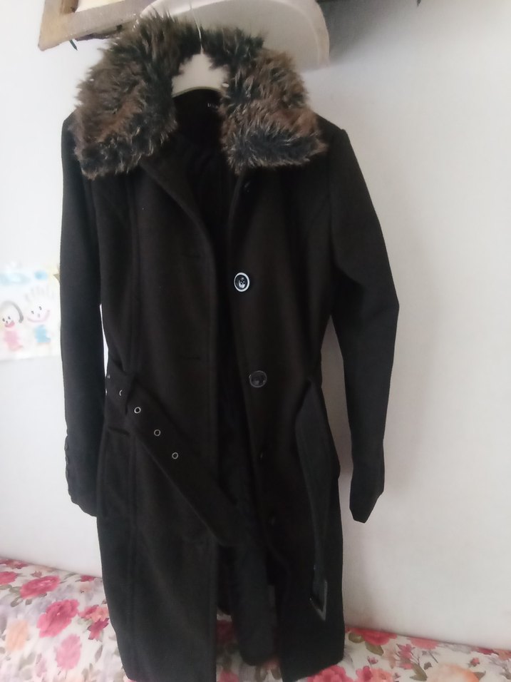 Kürk Yaka Siyah Kaban kaşe - Görsel 2