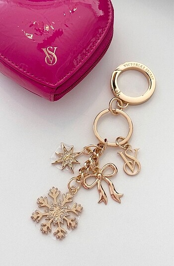 Victorias secret charm anahtarlık