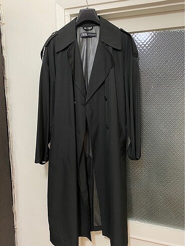 Zara trenchcoat / trençkot