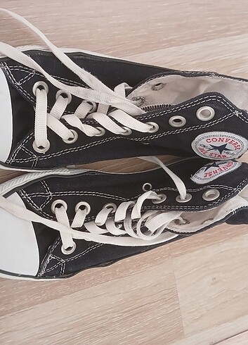 Siyah converse