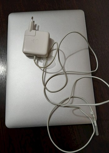  Beden Renk Apple MacBook Air Laptop